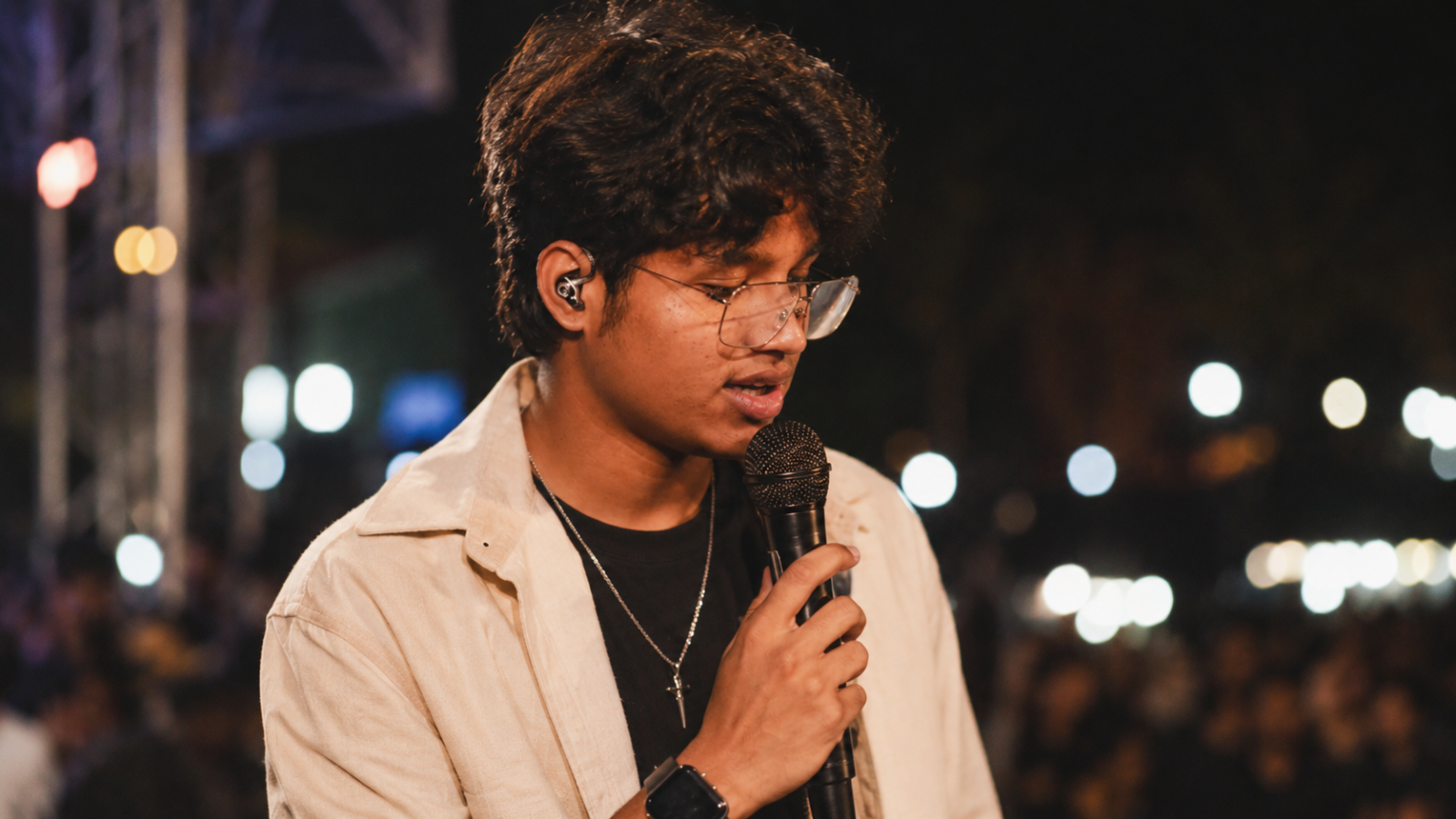 H R Khai, independent singer-songwriter from Arunachal Pradesh and founder of H R KHAI RECORDS