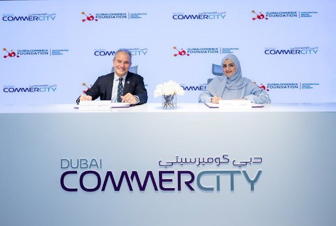 Marcos Pueyrredon, Presidente de Global Commerce Foundation,y Amna Lootah, Directora General de Dubai CommerCity