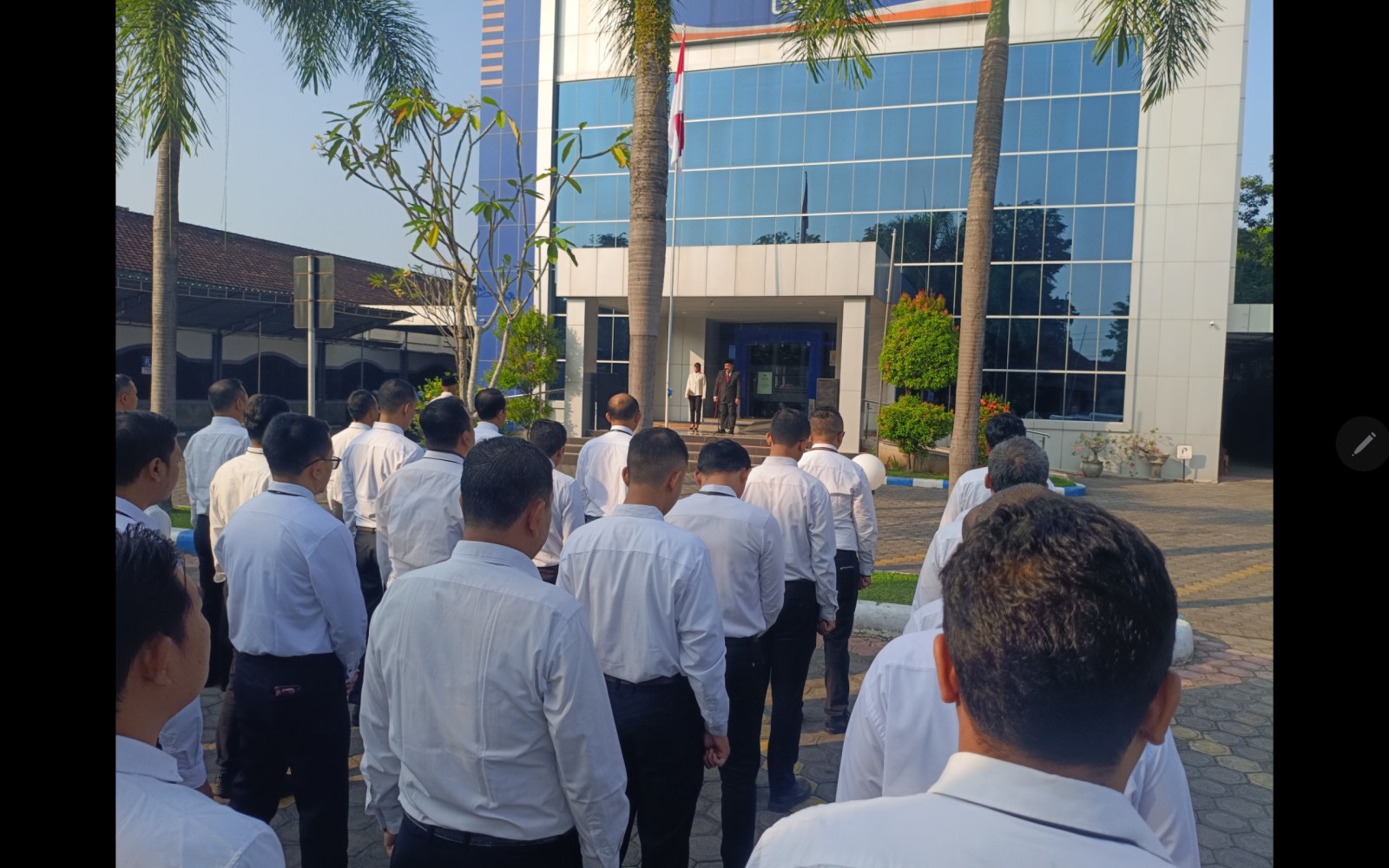 Momentum Hari Kebangkitan Nasional: BRI Lumajang Perkuat Komitmen Sustainable Impact Bersama YBM BRILiaN