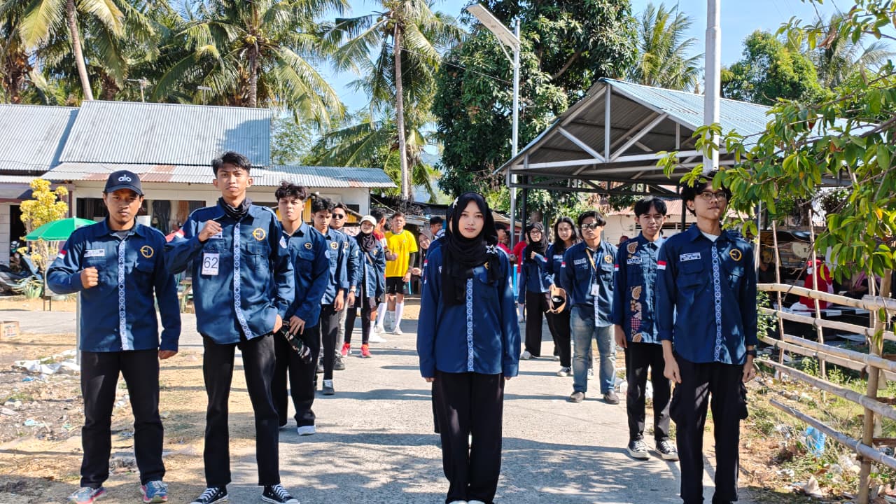 PPK Ormawa UNG Team Joins Independence Day March, Strengthening Youth and Community Collaboration in Luwoo
