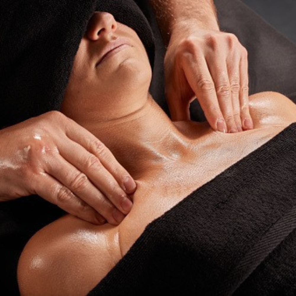 Serenity Head Spa Provides Facial, Stomach, and Full-Body Lymphatic Massage Options