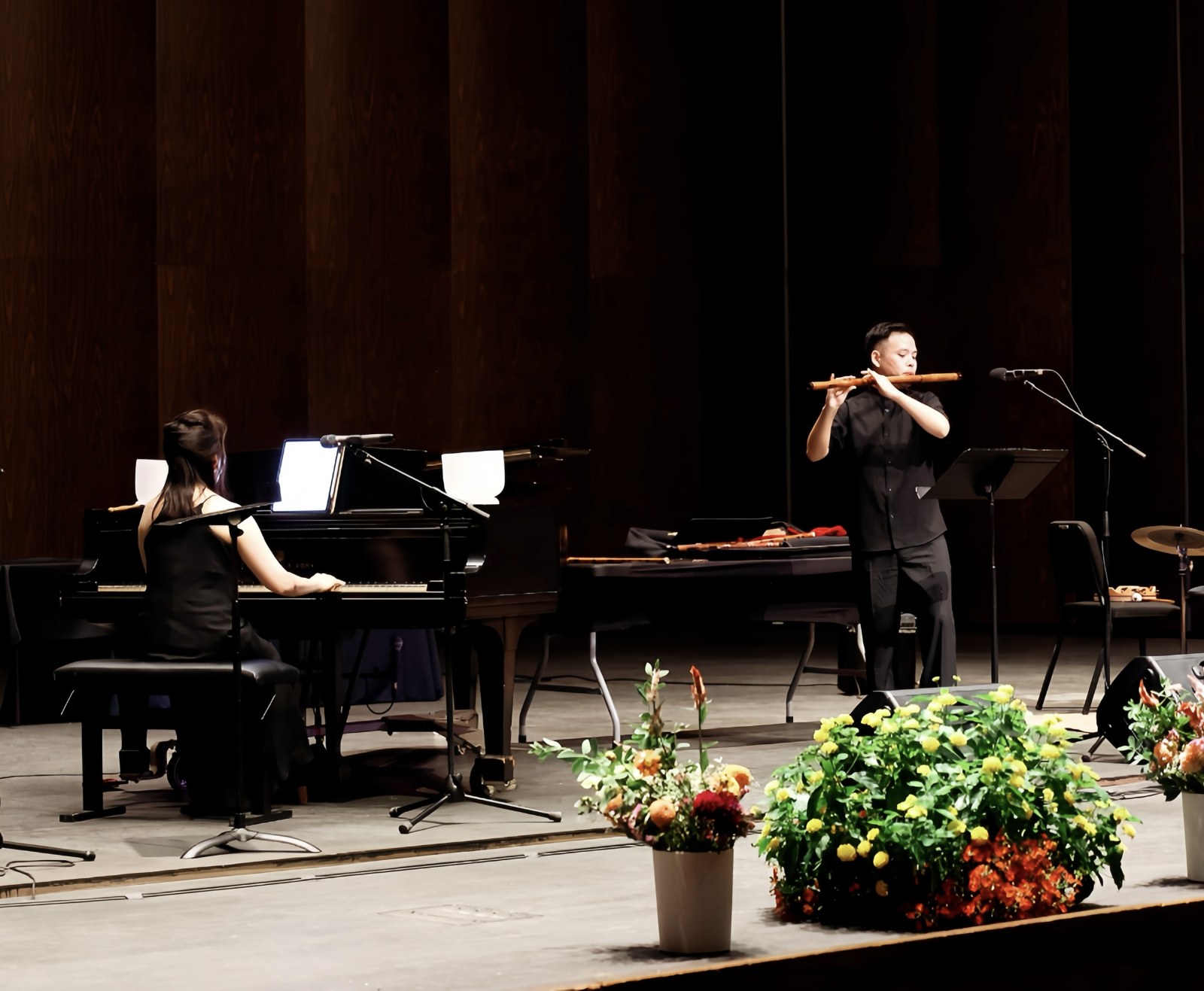 Lin Hsiao-Feng performs with pianist Hsuan Chang Kitano as Cadenza Duo at the 2026 World Flute Society Annual Convention.